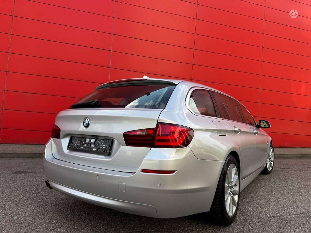 BMW 520 2012 — photo 7