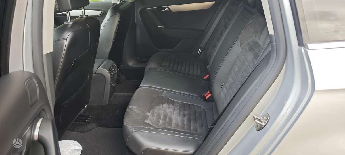 Volkswagen Passat 2014 — photo 14