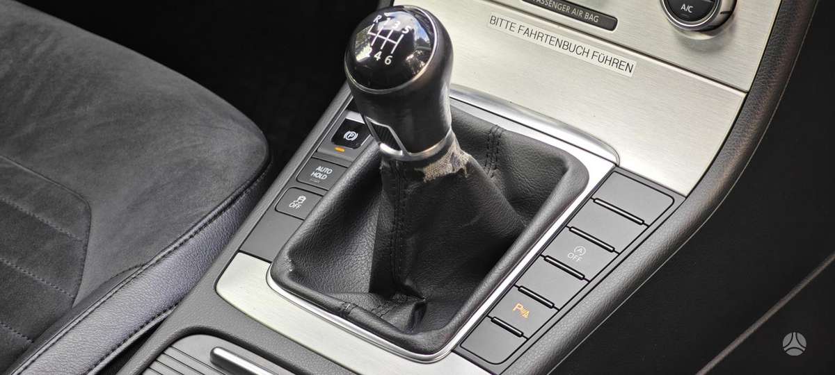 Volkswagen Passat 2014 — photo 19