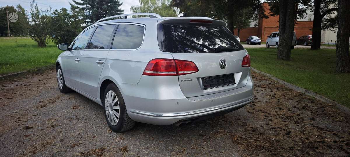 Volkswagen Passat 2014 — interior