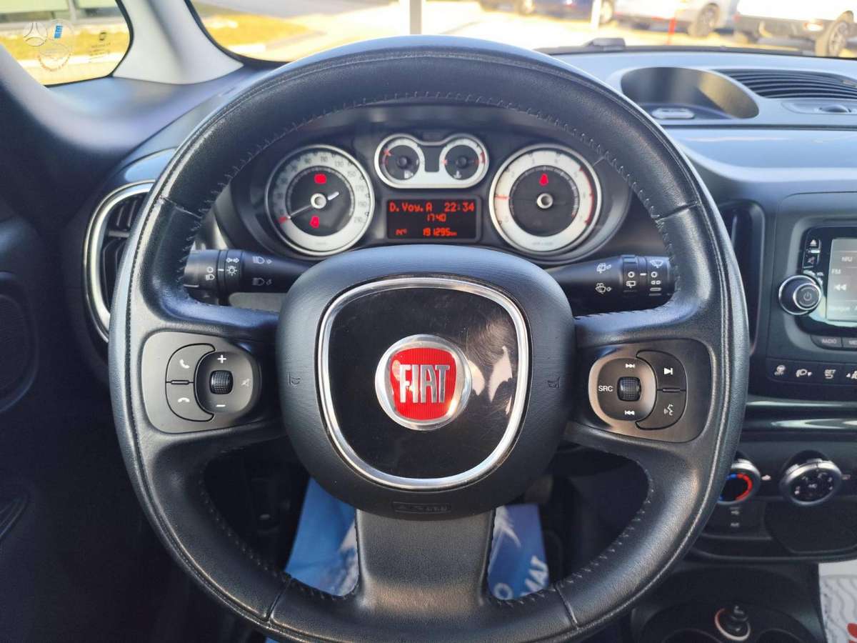 Fiat 500L 2014 — photo 13