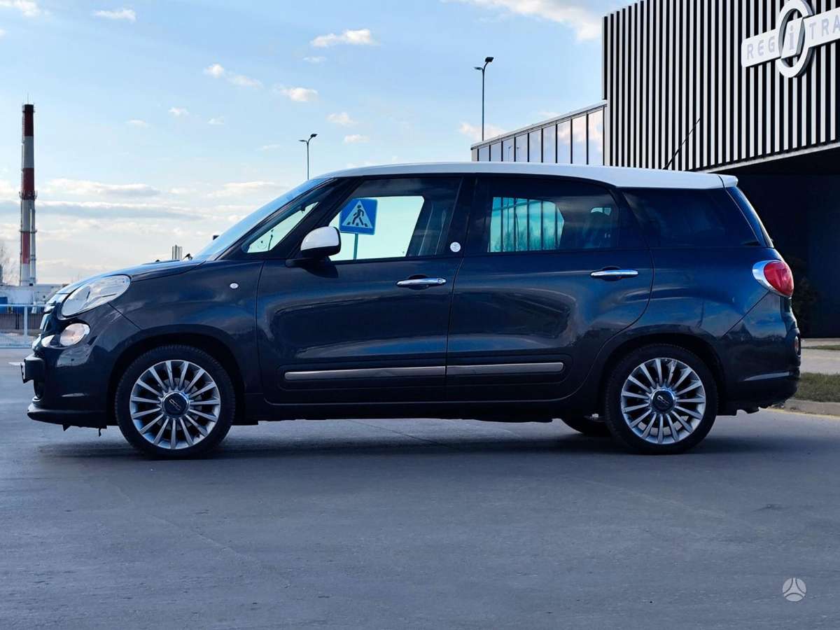 Fiat 500L 2014 — engine 1600 cm³, 105 HP (77kW)