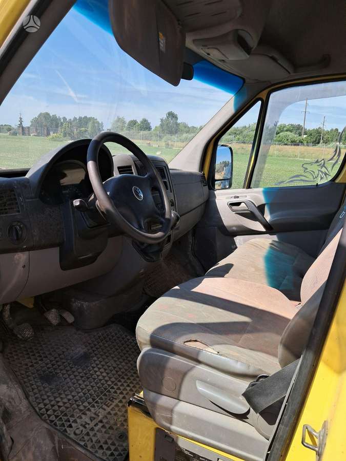 Volkswagen Crafter 2006 — engine 2461 cm³, 109 HP (80kW)