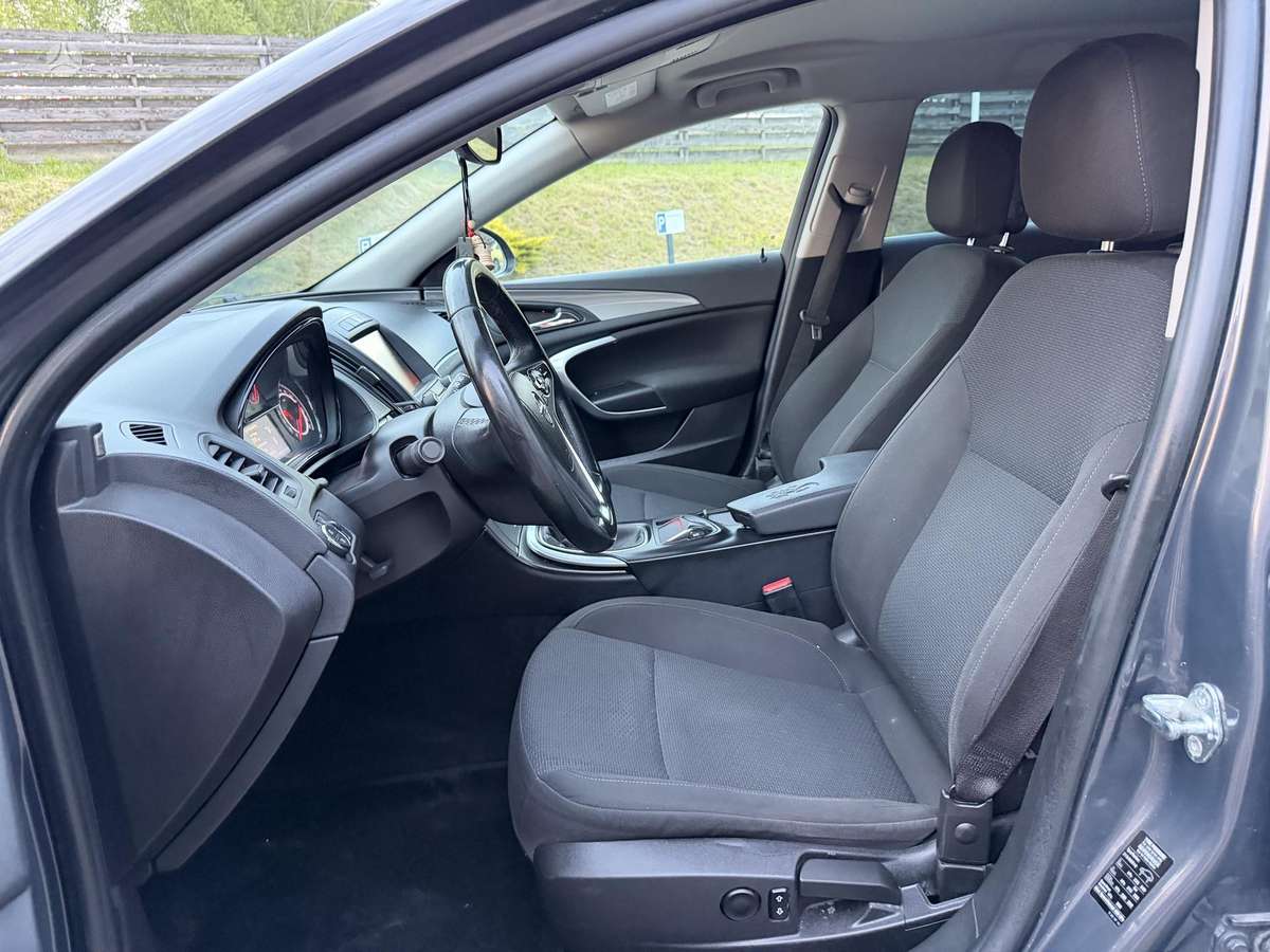 Opel Insignia 2014 — photo 16