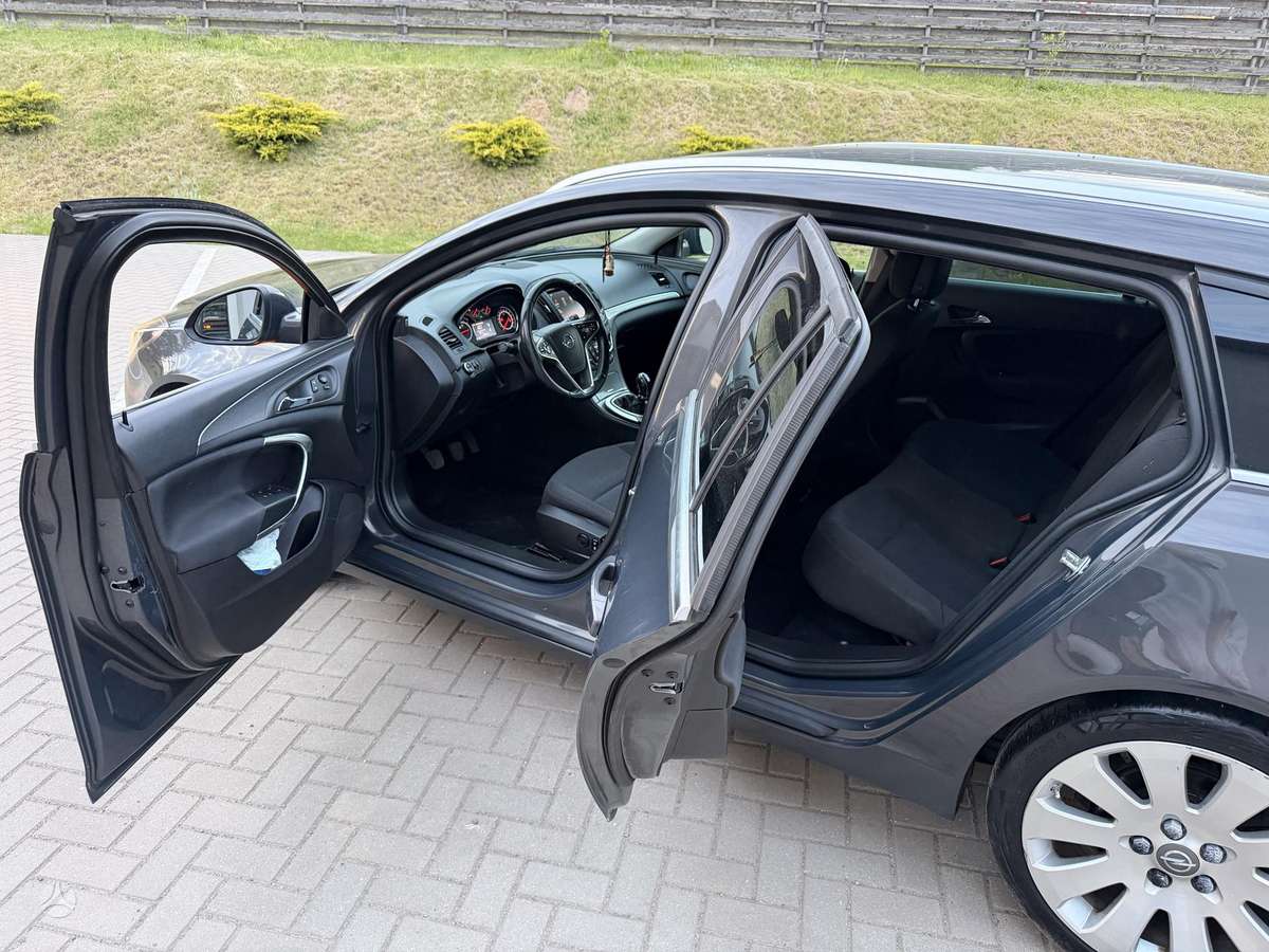 Opel Insignia 2014 — photo 20