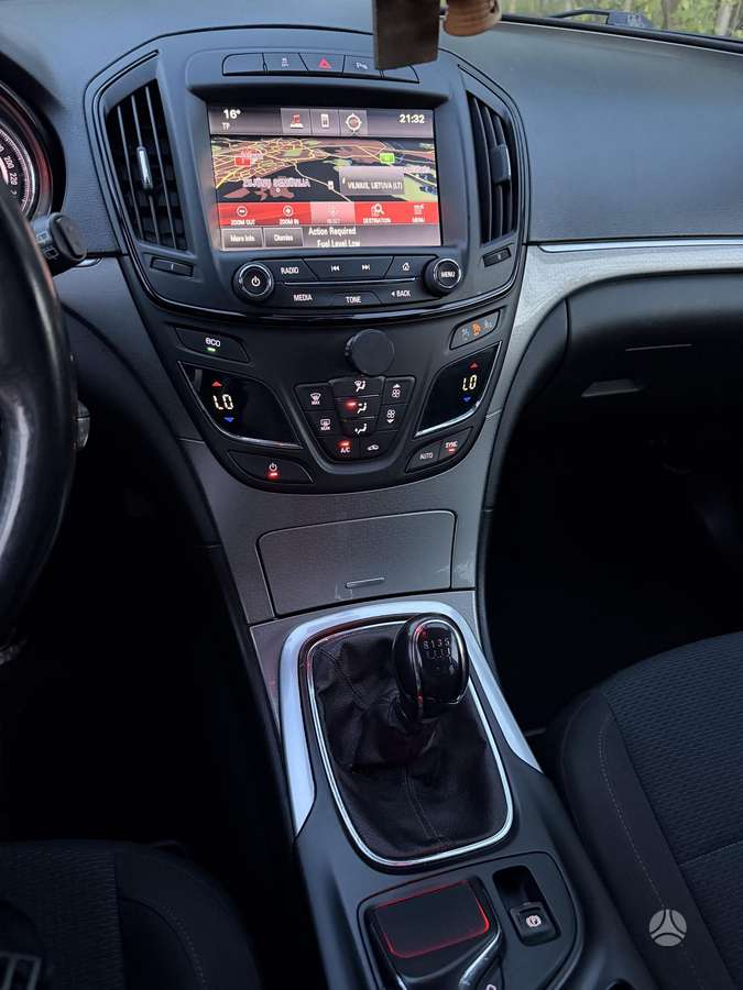 Opel Insignia 2014 — photo 24