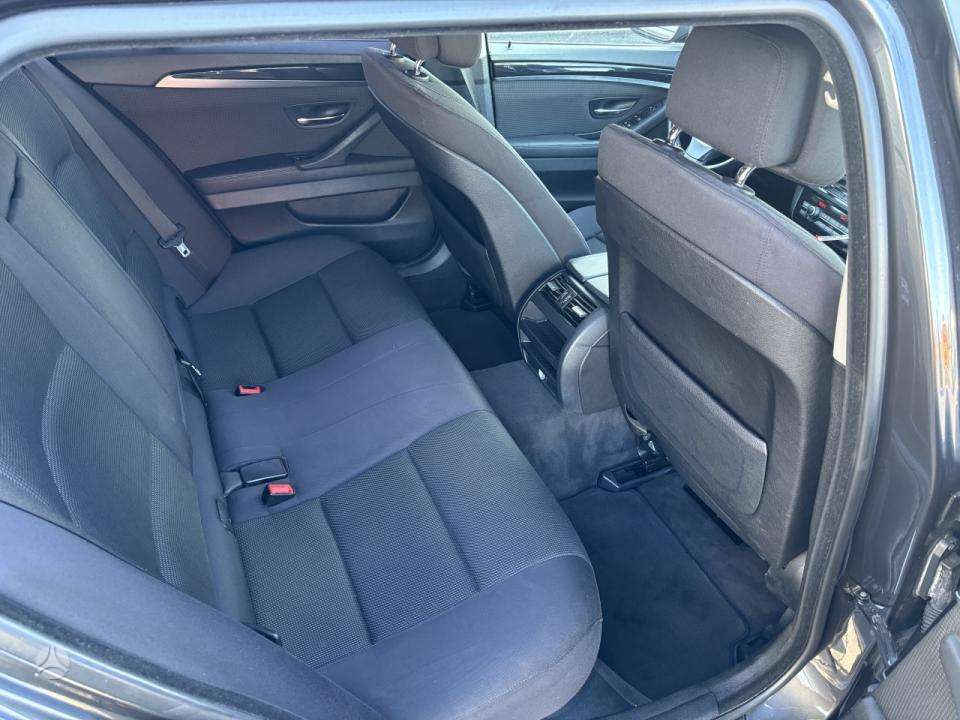 BMW 520 2012 — photo 10