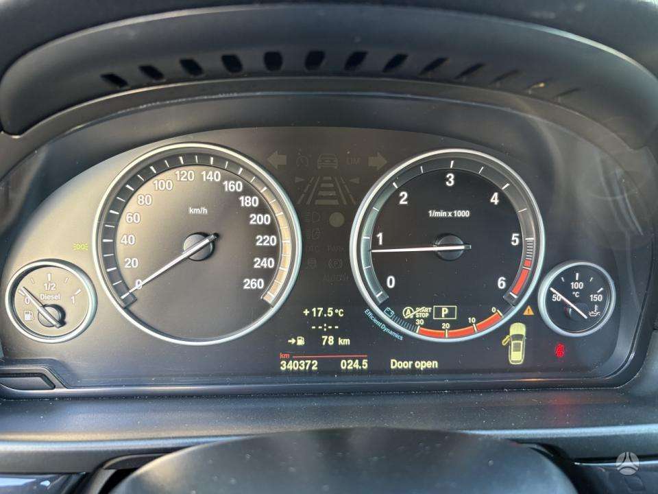 BMW 520 2012 — photo 15