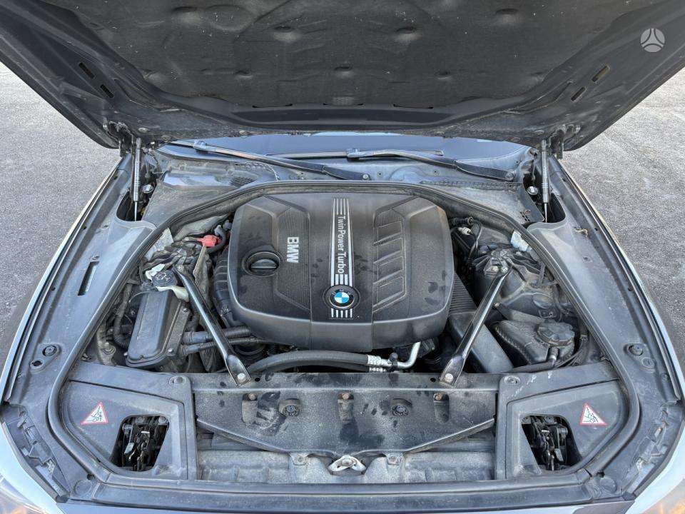 BMW 520 2012 — photo 20
