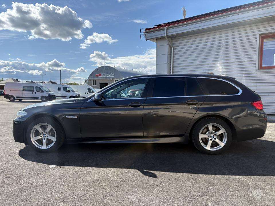 BMW 520 2012 — photo 7