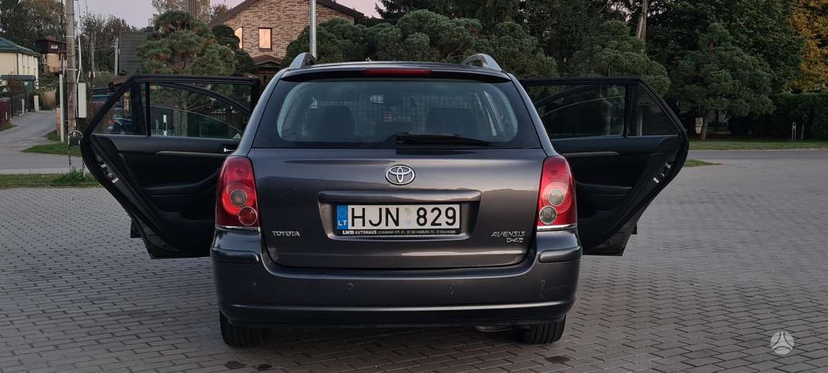 Toyota Avensis 2007 — photo 22