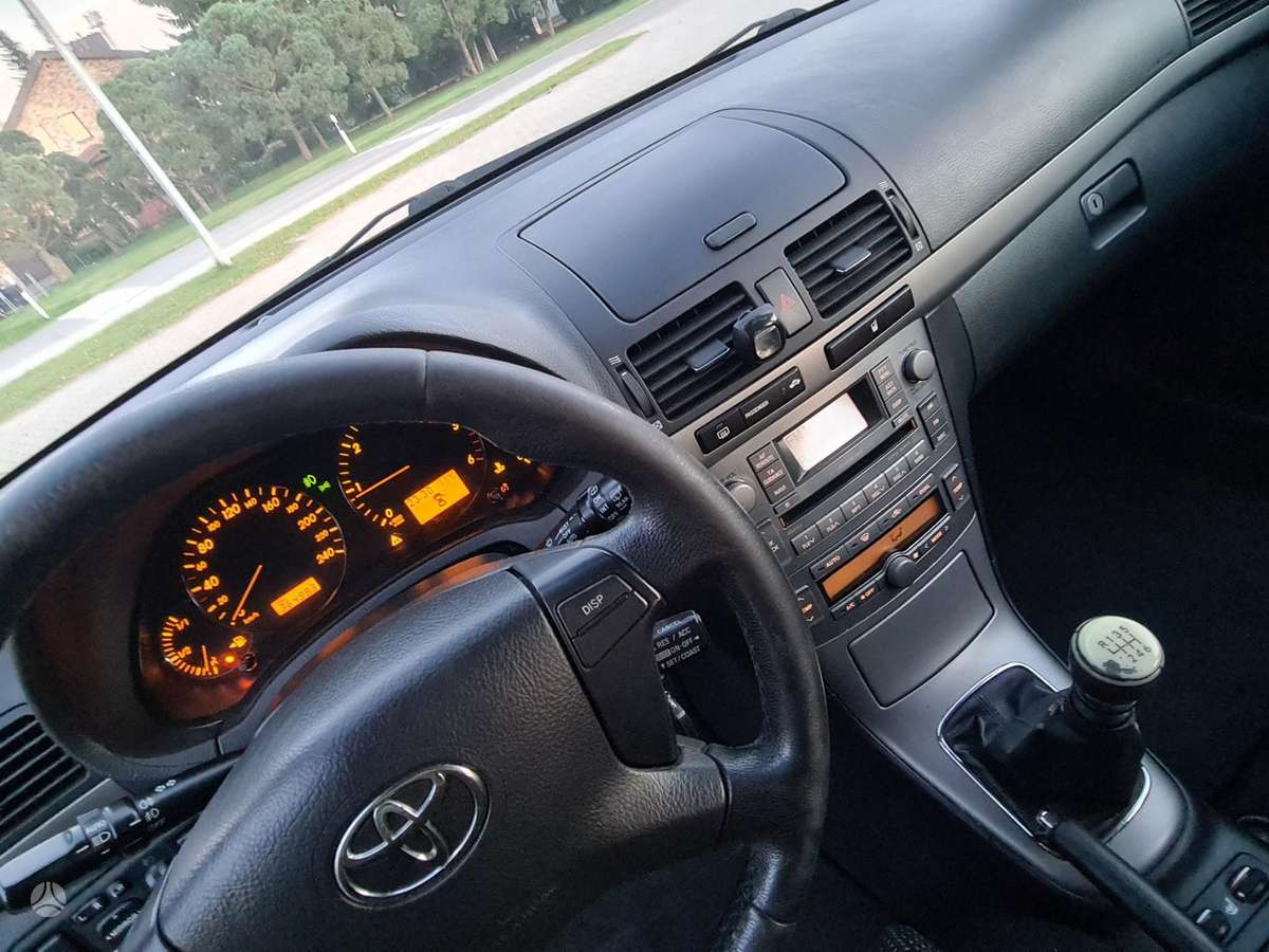Toyota Avensis 2007 — photo 32