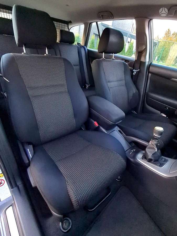Toyota Avensis 2007 — photo 36