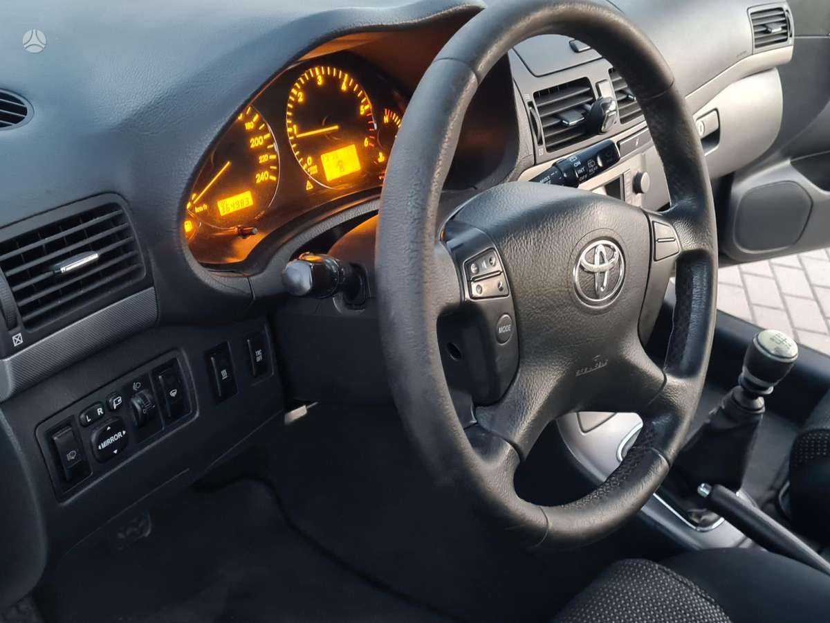 Toyota Avensis 2007 — photo 41