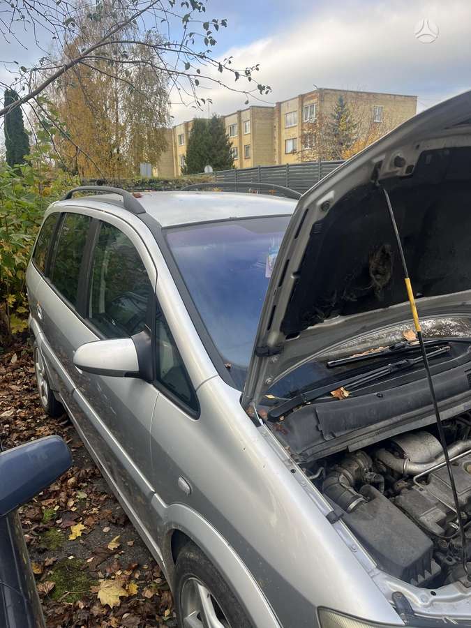 Opel Zafira 2004 — engine 2171 cm³, 125 HP (92kW)