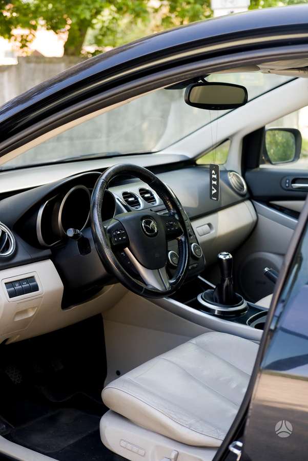 Mazda CX-7, 2010