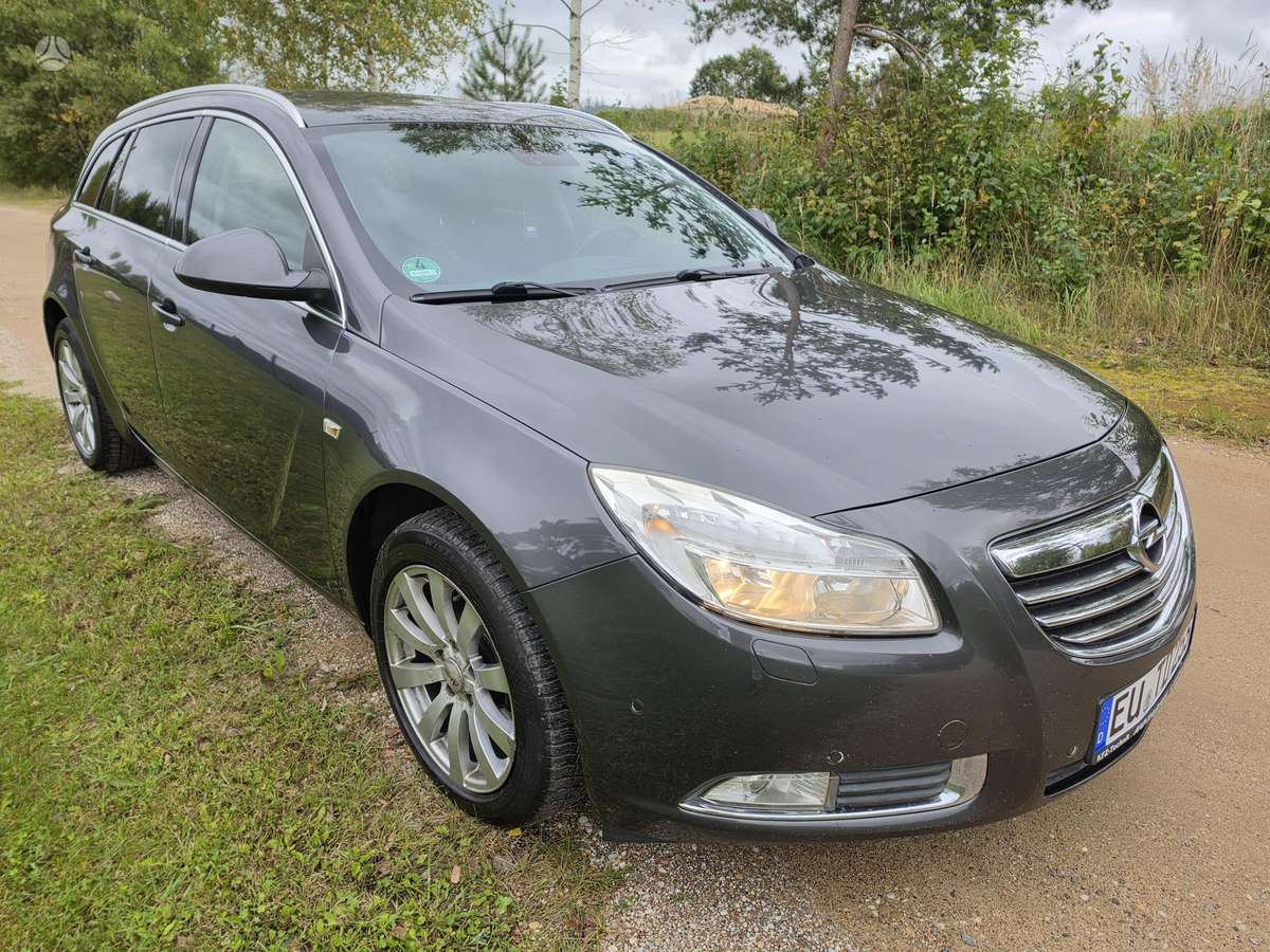 Opel Insignia 2012 — interior