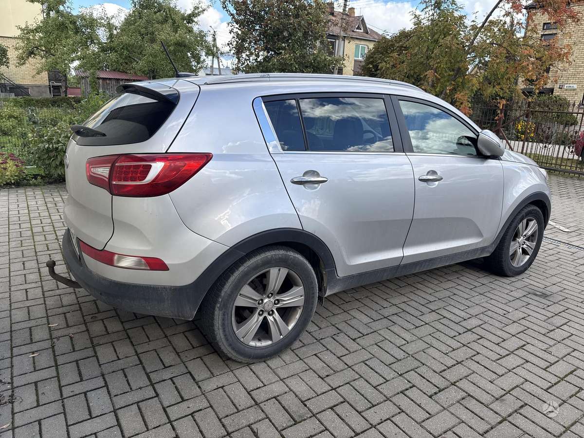 Kia Sportage 2012 — двигун 1685 cm³, 116 HP (85kW)
