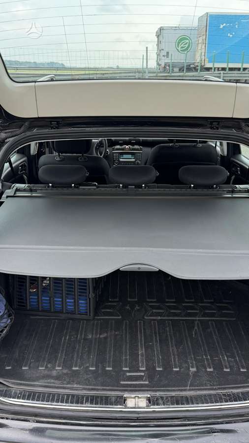 Mercedes-Benz C220 2006 — photo 12