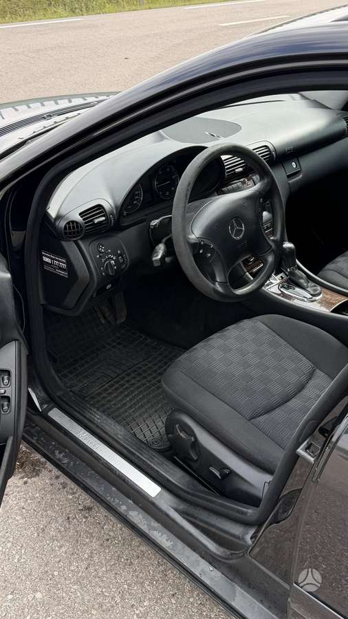 Mercedes-Benz C220 2006 — photo 7