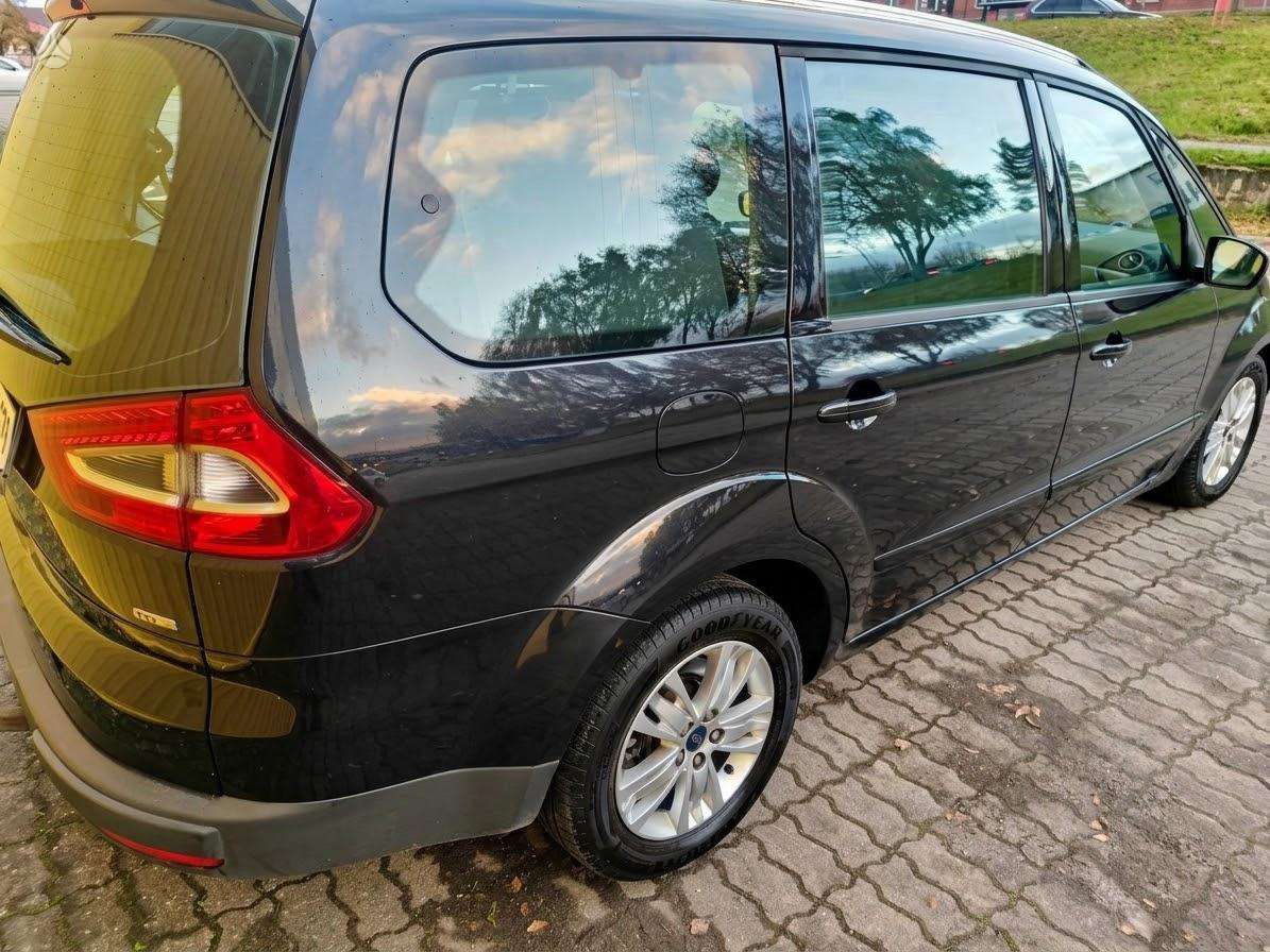 Ford Galaxy 2012 — interior