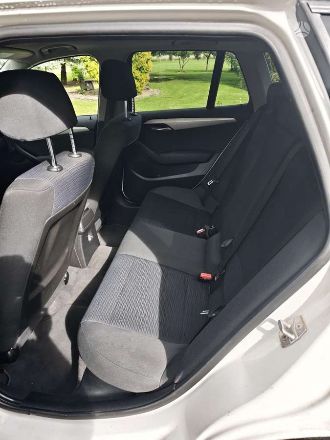 BMW X1 2012 — photo 12