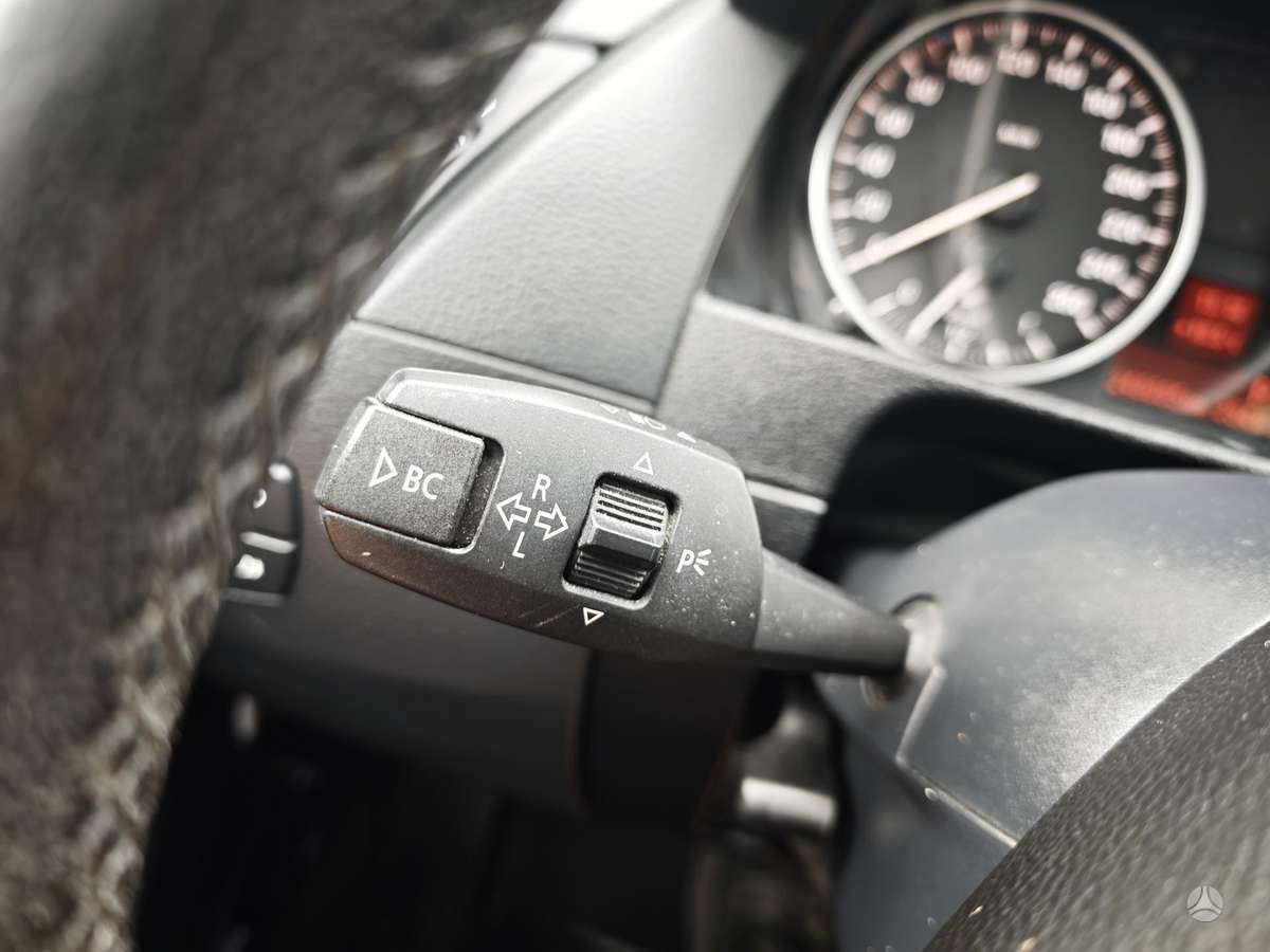 BMW X1 2012 — photo 18