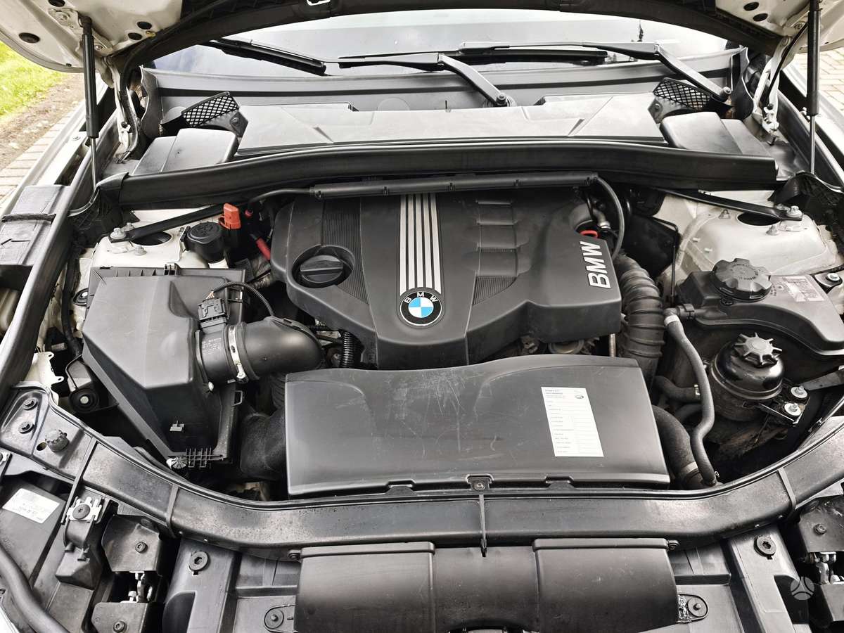 BMW X1 2012 — photo 21