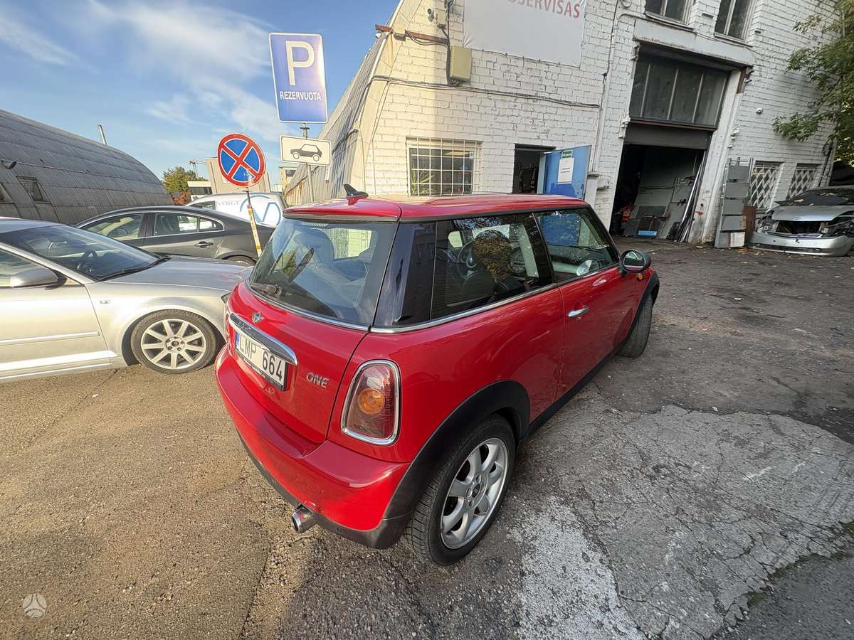 Mini Cooper 2008 — двигун 1400 cm³, 95 HP (70kW)