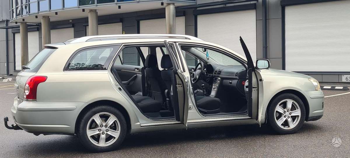 Toyota Avensis 2007 — photo 17