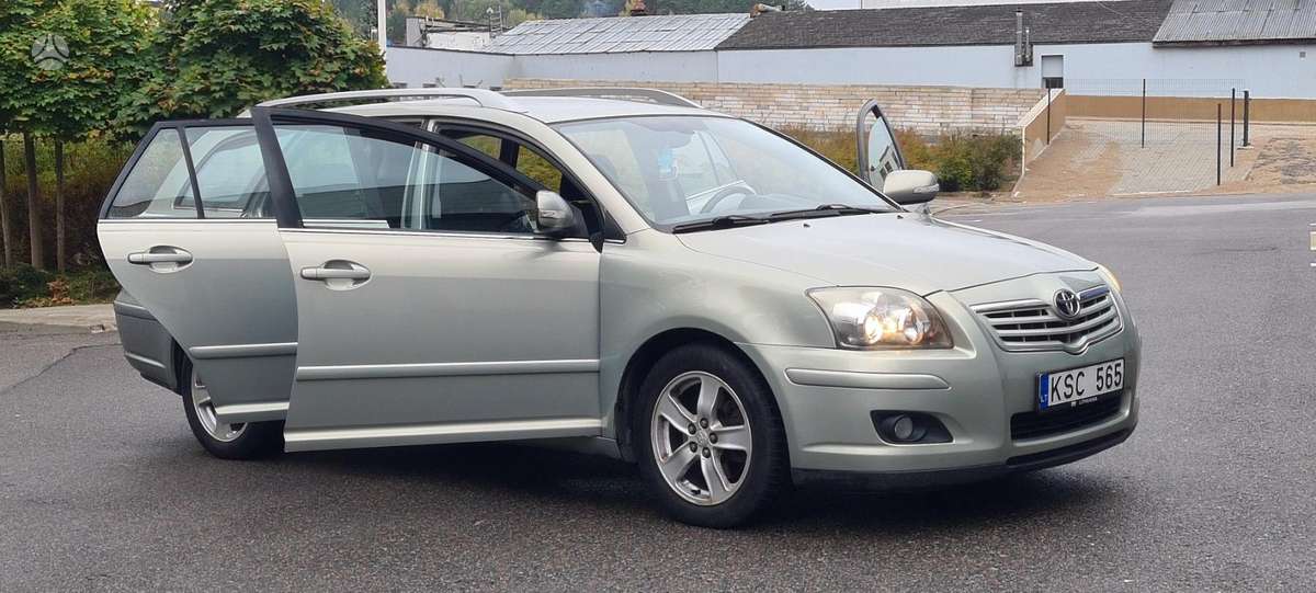 Toyota Avensis 2007 — photo 20