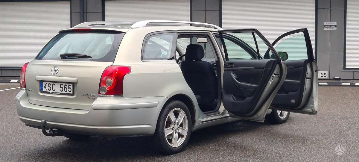 Toyota Avensis 2007 — photo 21
