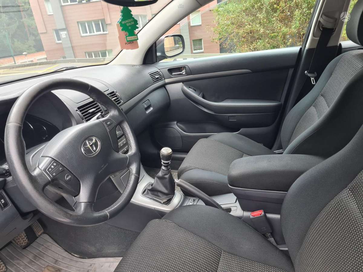 Toyota Avensis 2007 — photo 32