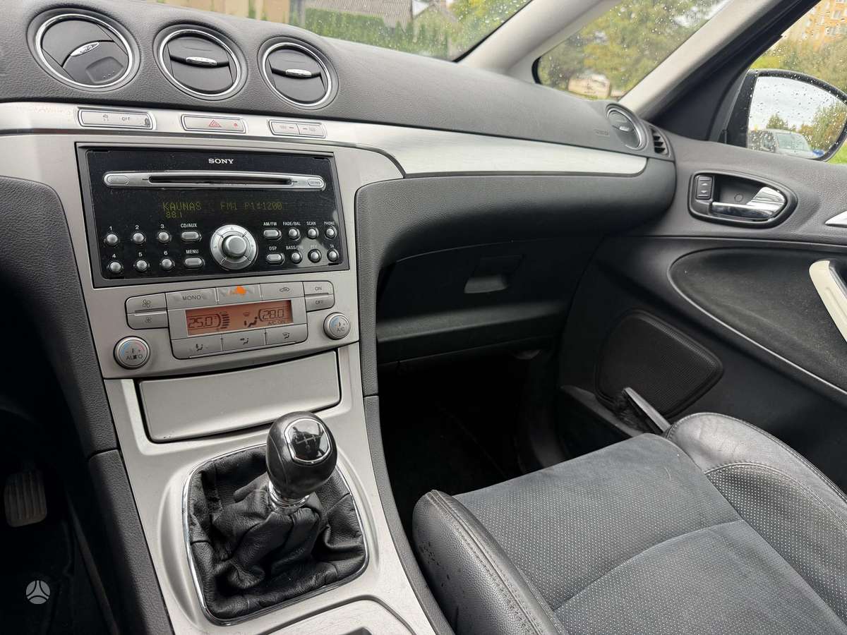 Ford S-MAX 2007 — photo 16