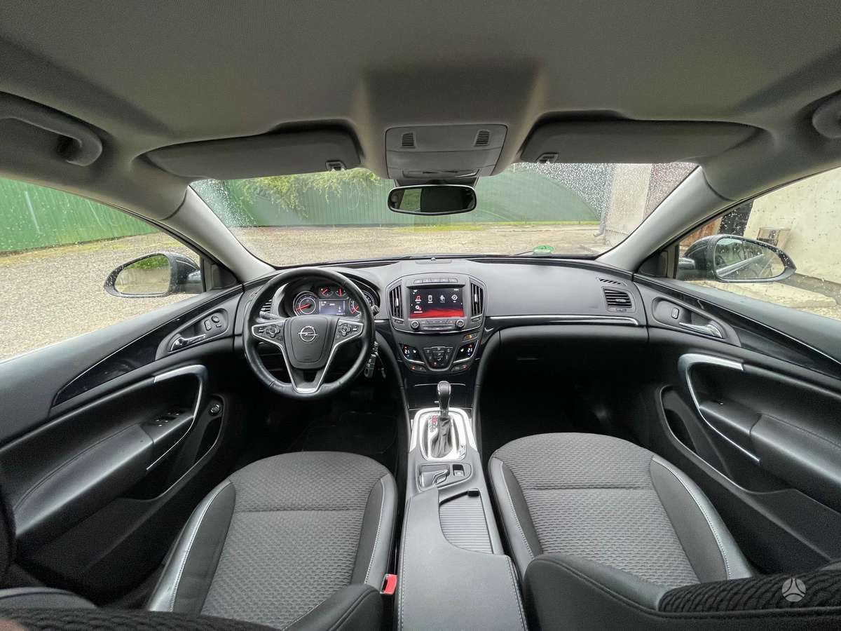 Opel Insignia 2013 — photo 18