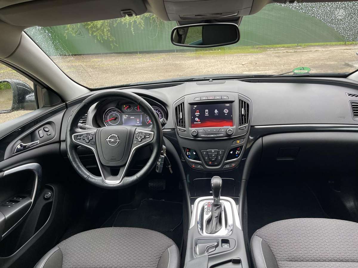 Opel Insignia 2013 — photo 20