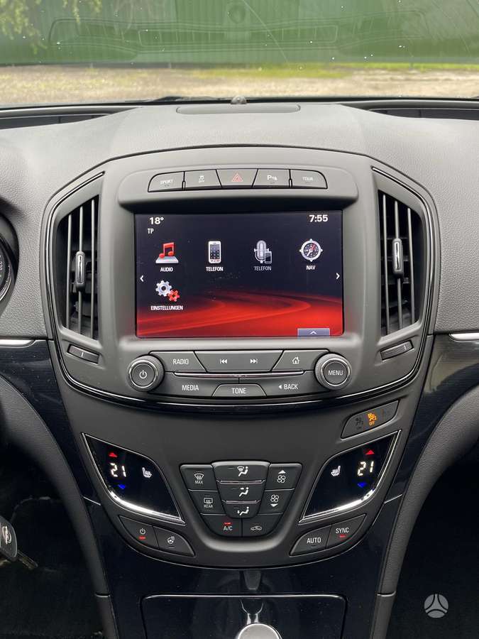 Opel Insignia 2013 — photo 22