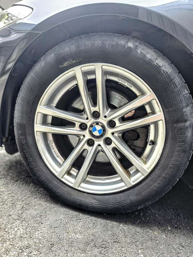 BMW 520 2010 — photo 13