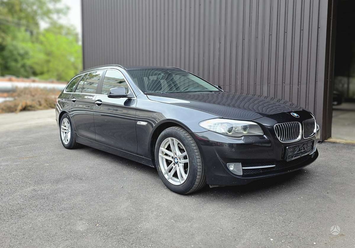 BMW 520 2010 — engine 2000 cm³, 184 HP (135kW)