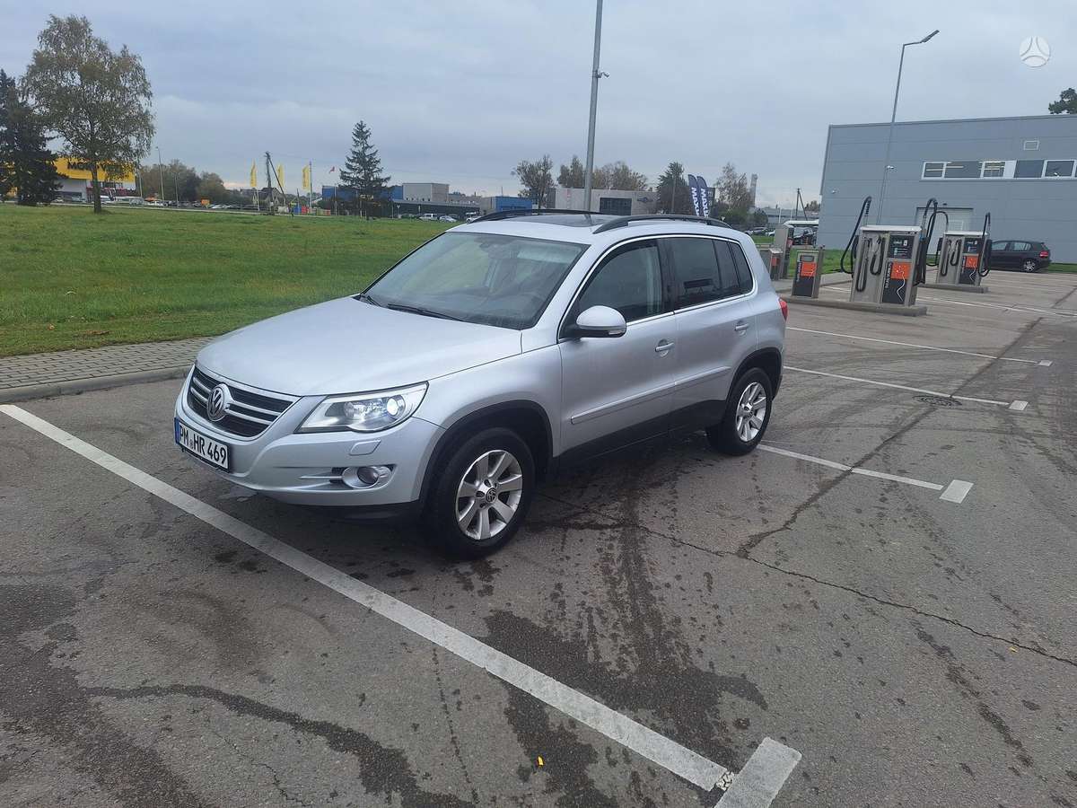 Volkswagen Tiguan 2008 — вигляд ззаду