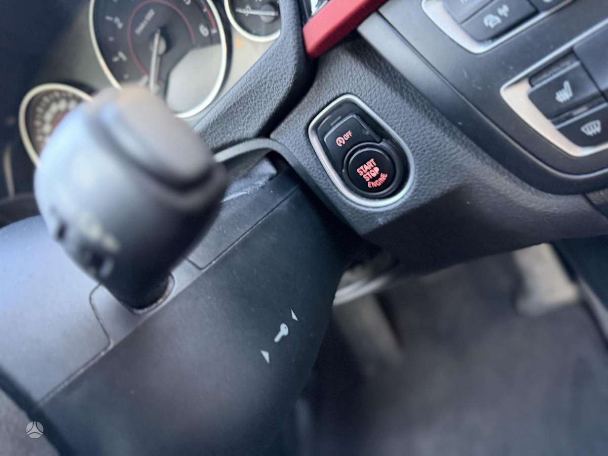 BMW 320 2014 — photo 11