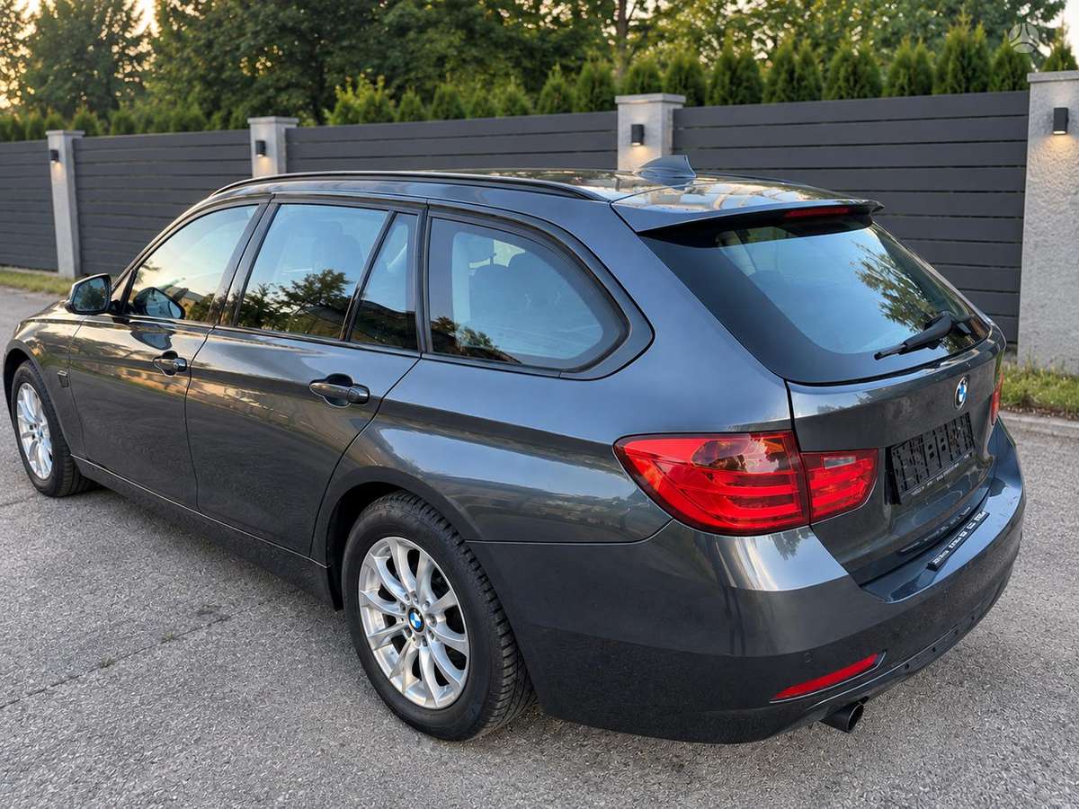 BMW 320 2014 — interior