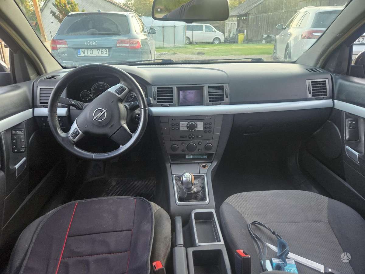 Opel Vectra 2005 — photo 5