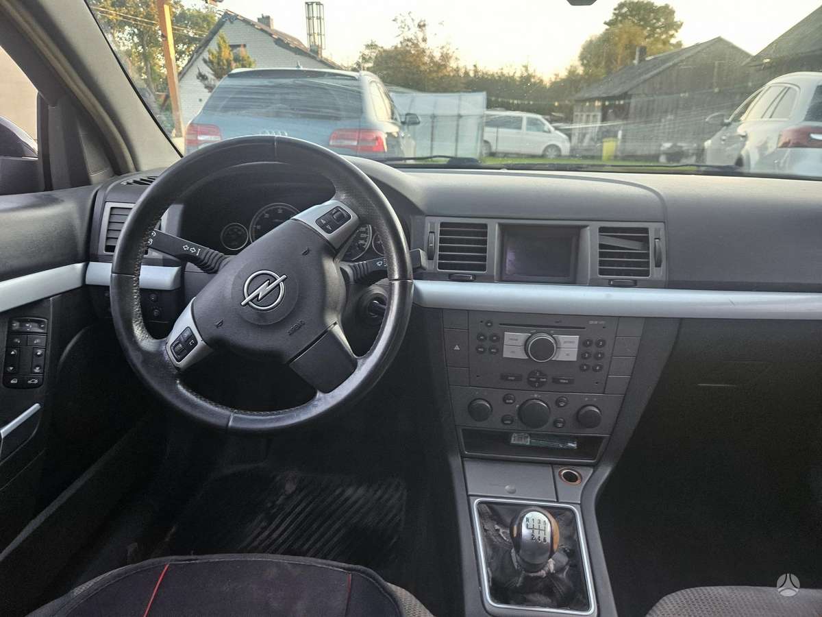 Opel Vectra 2005 — photo 6