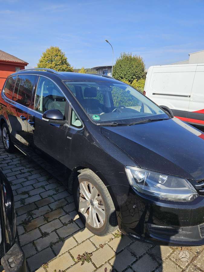 Volkswagen Sharan 2013 — photo 14