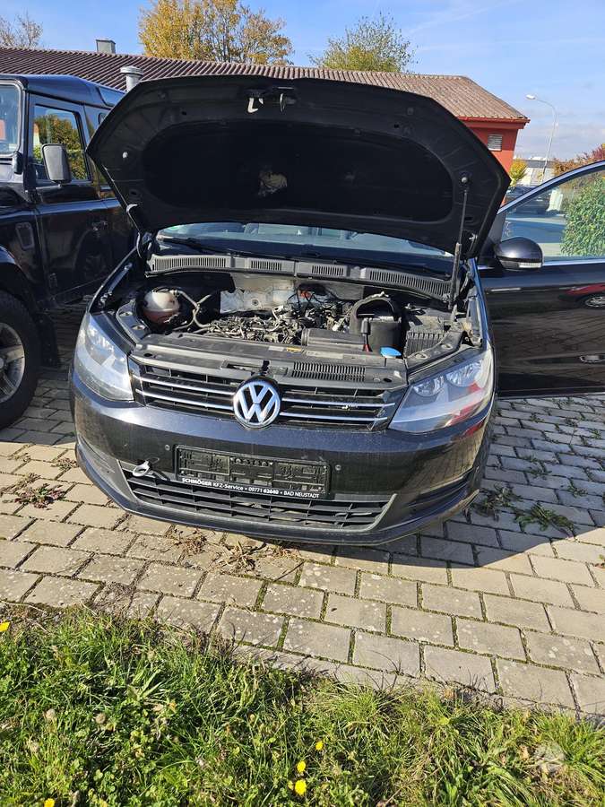 Volkswagen Sharan 2013 — interior
