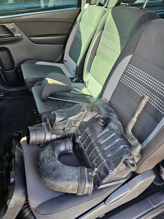 Volkswagen Sharan 2013 — photo 6