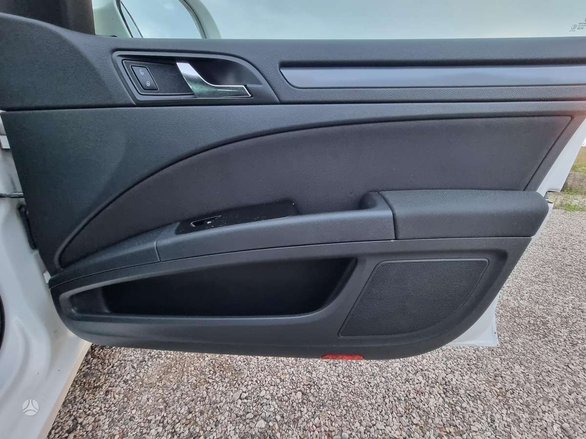 Skoda Superb 2013 — photo 11