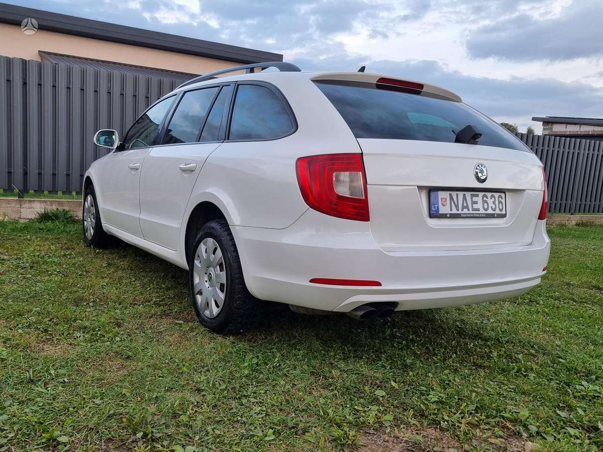 Skoda Superb 2013 — photo 5
