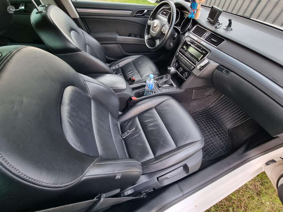 Skoda Superb 2013 — photo 6
